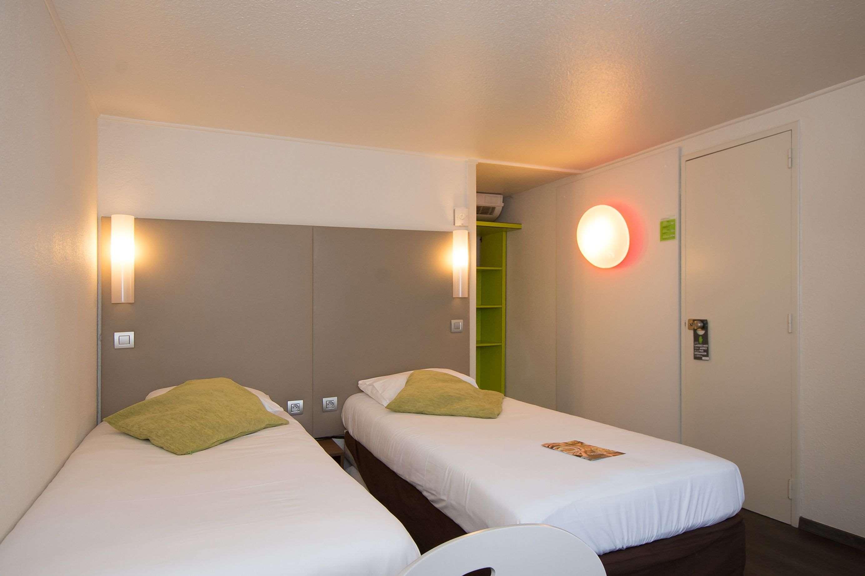 Hotel Campanile Reims Ouest - Tinqueux Exterior foto