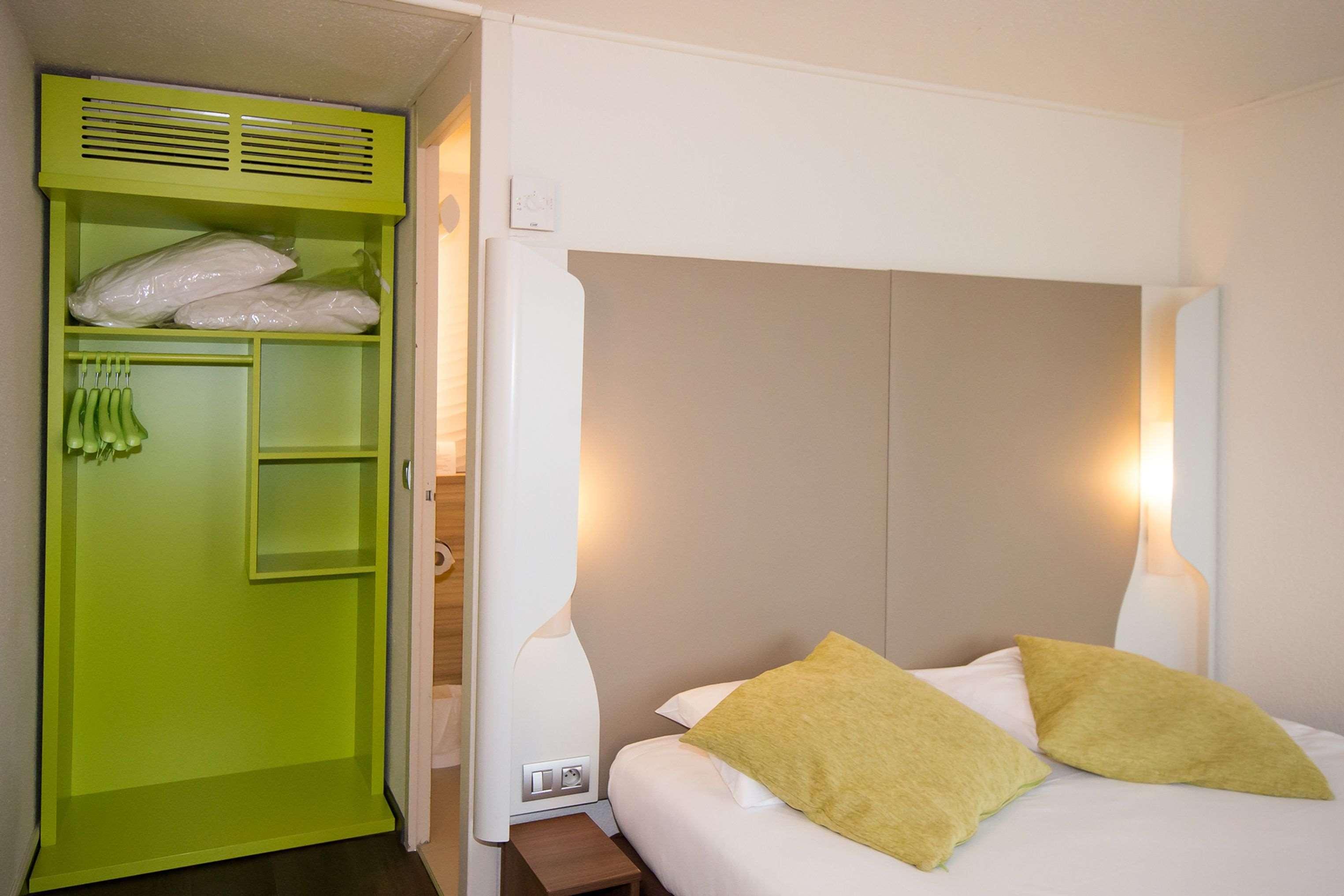 Hotel Campanile Reims Ouest - Tinqueux Exterior foto