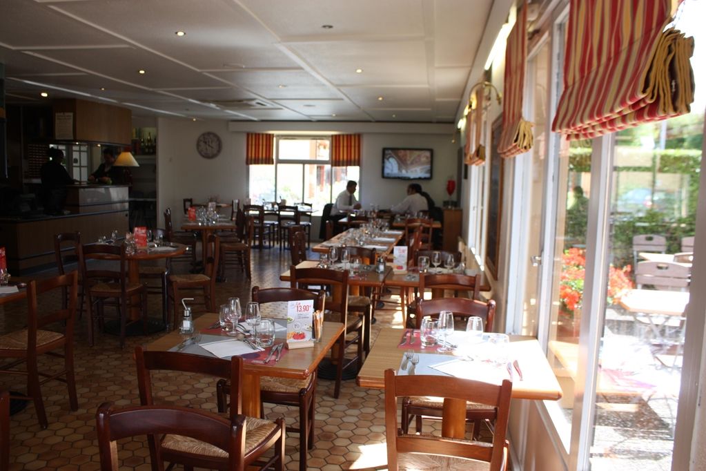 Hotel Campanile Reims Ouest - Tinqueux Restaurant foto